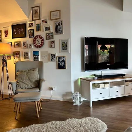 Appartement Wohlfuehloase Mit Pool, Kamin & Grosser Terrasse *