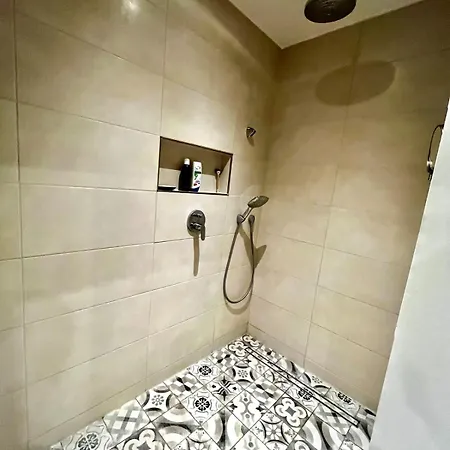 Appartement Wohlfuehloase Mit Pool, Kamin & Grosser Terrasse Erding