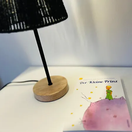 Wohlfühloase Mit Pool, Kamin&großer Terrasse