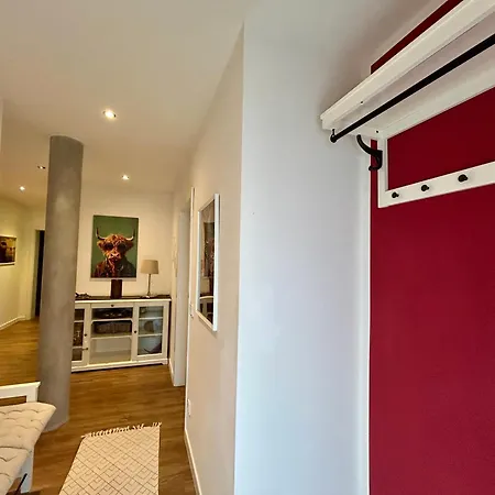 Wohlfühloase Mit Pool, Kamin&großer Terrasse