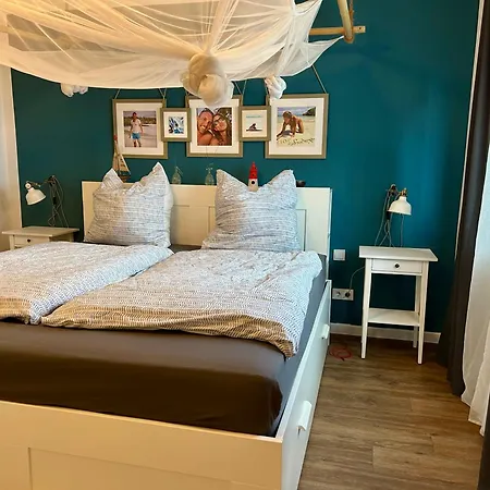 Wohlfühloase Mit Pool, Kamin&großer Terrasse