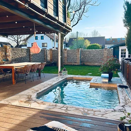 Wohlfuehloase Mit Pool, Kamin & Grosser Terrasse * Erding