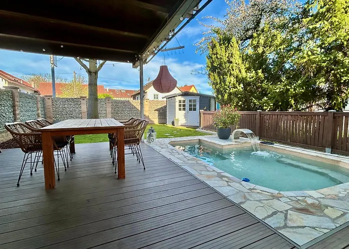 アパート Wohlfuehloase Mit Pool, Kamin & Grosser Terrasse